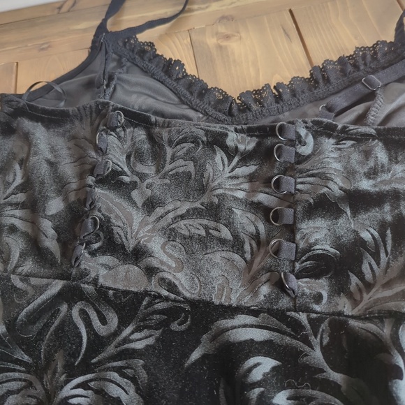 Killstar Black Velvet Mini Dress - Picture 6 of 9